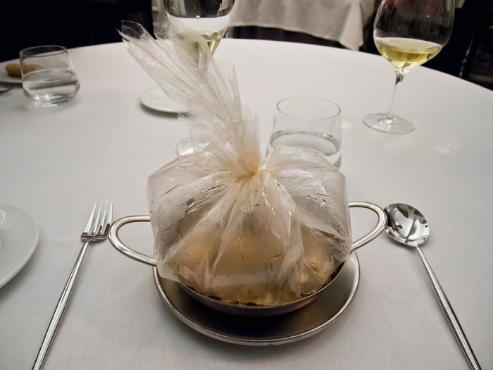 Mushrooms and seasonal vegetables "papillote"