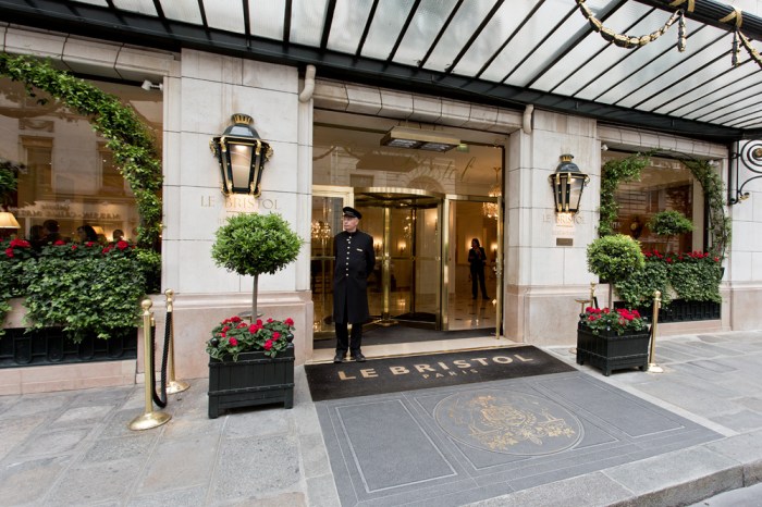 le_bristol_hotel_paris_30