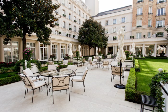 le_bristol_hotel_paris_33